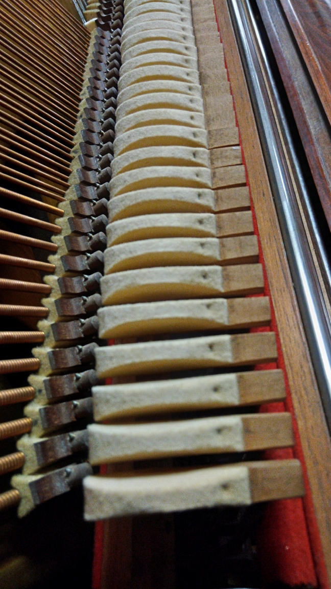 clic pour ouvrir dans un nouvel onglet piano droit Erard à acheter sur Montpellier